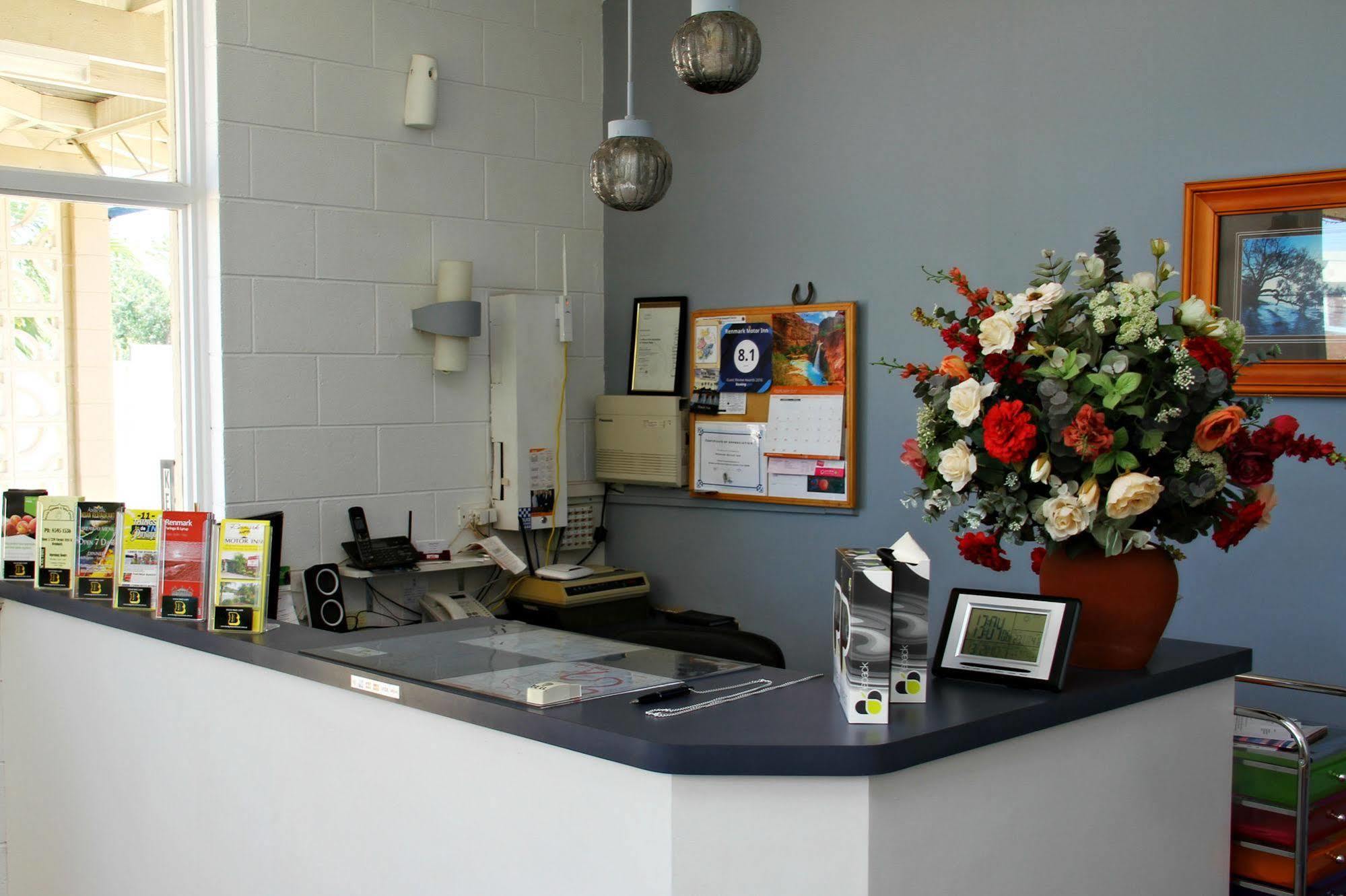 Renmark Motor Inn Exterior photo